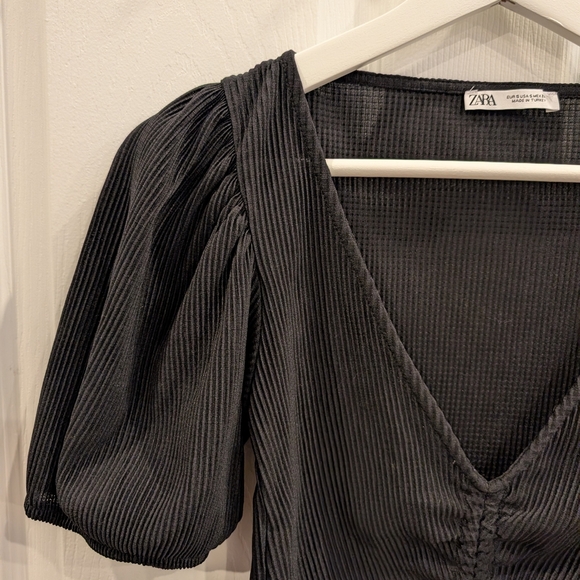 Zara Black Ruched Crop Top - Picture 3 of 9